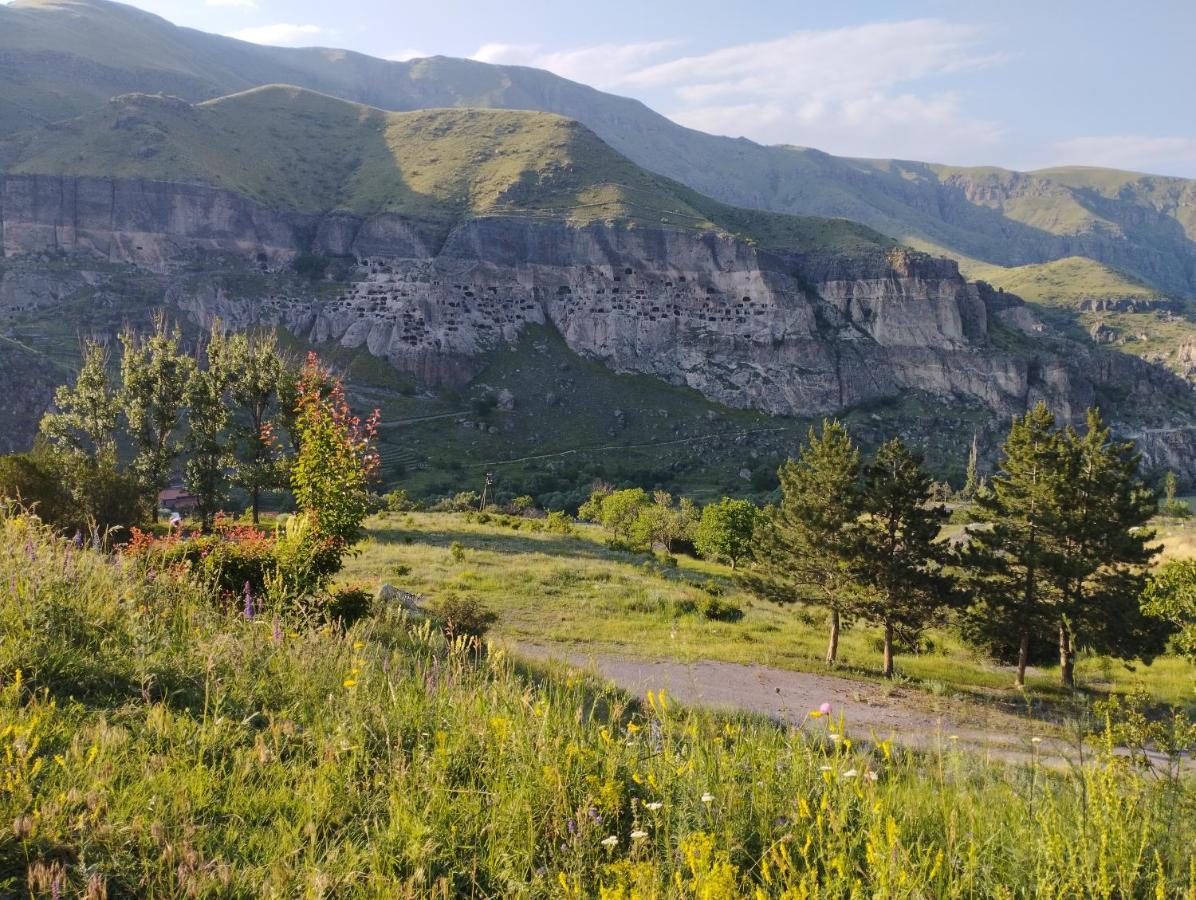 Vardzia Сhachkari ภายนอก รูปภาพ
