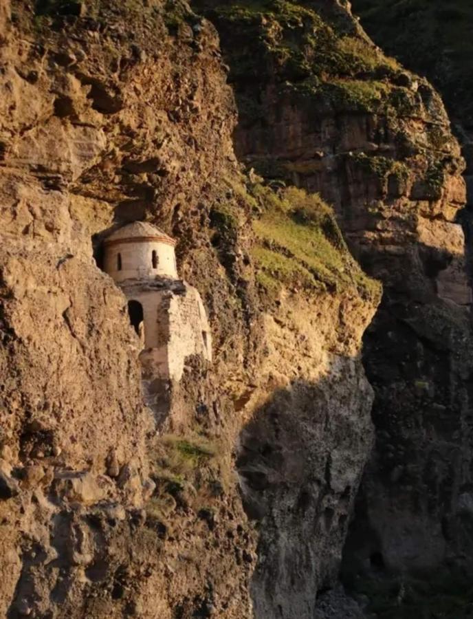 Vardzia Сhachkari ภายนอก รูปภาพ