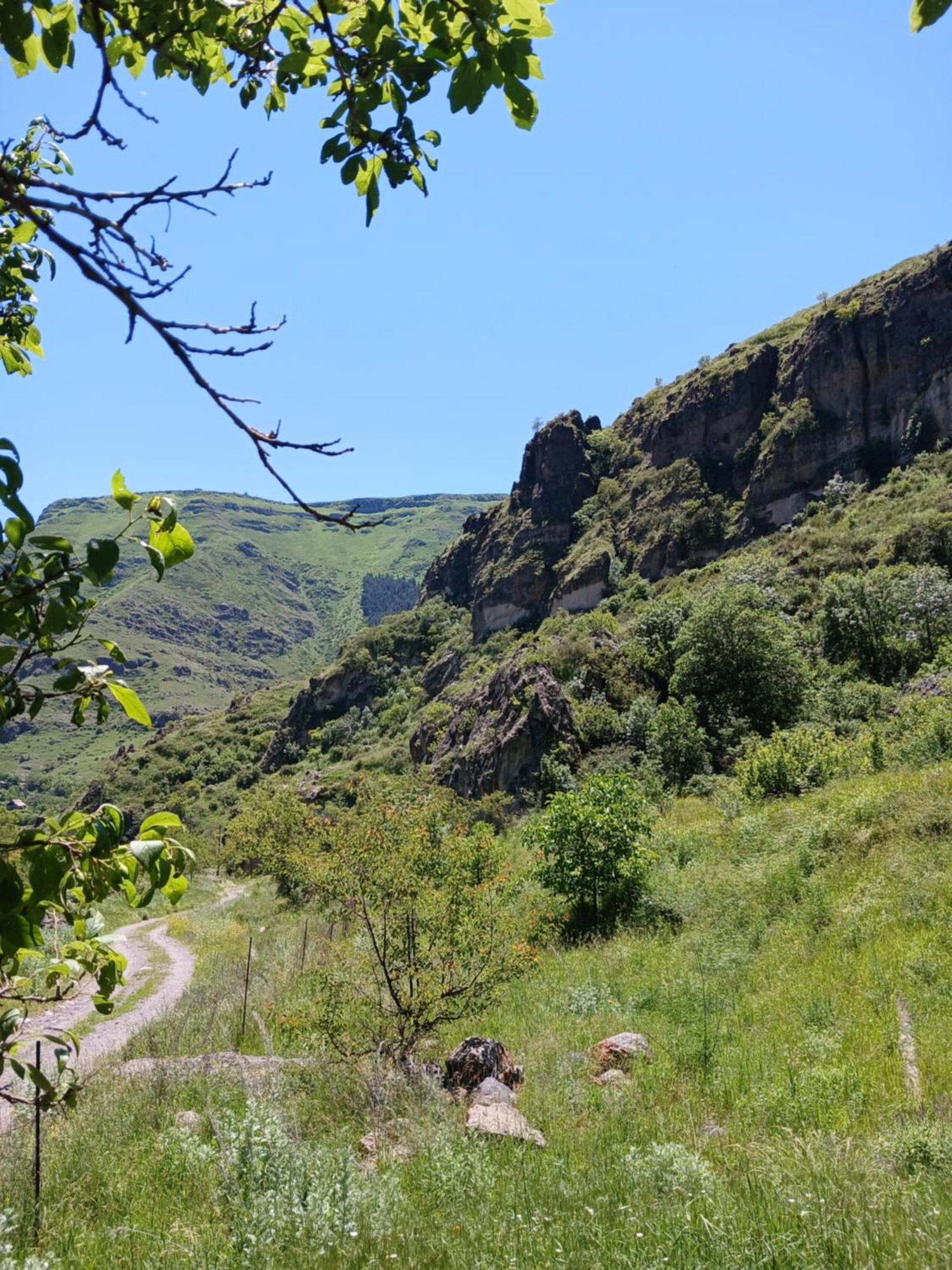 Vardzia Сhachkari ภายนอก รูปภาพ
